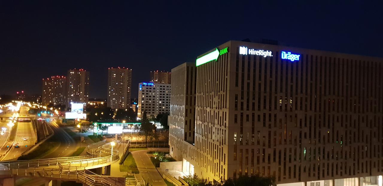 Kfip Apart Spodek 300M Three Apartment Катовице Екстериор снимка